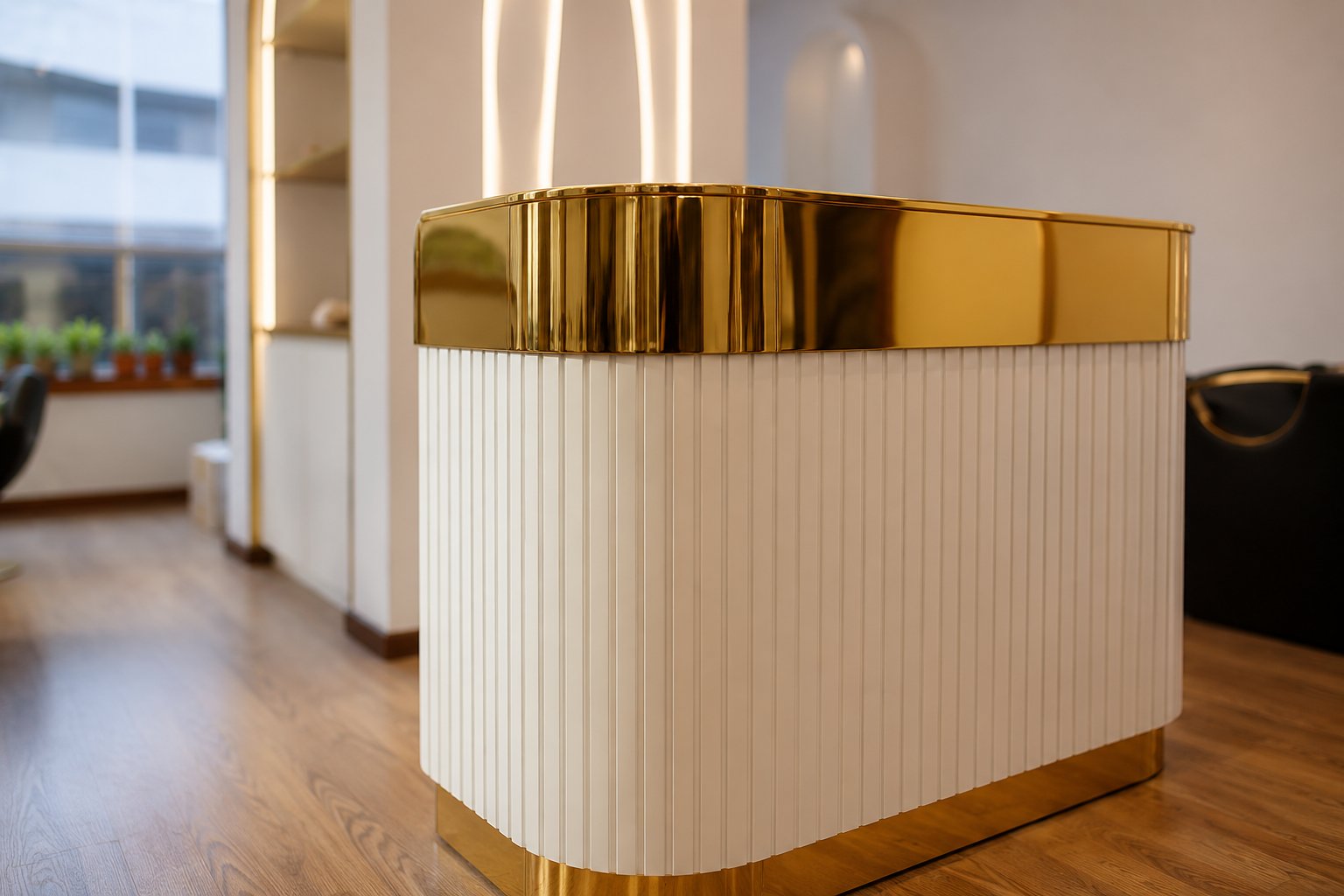 Blanco y dorado, diseño que combina elegancia, calidez y alto impacto visual